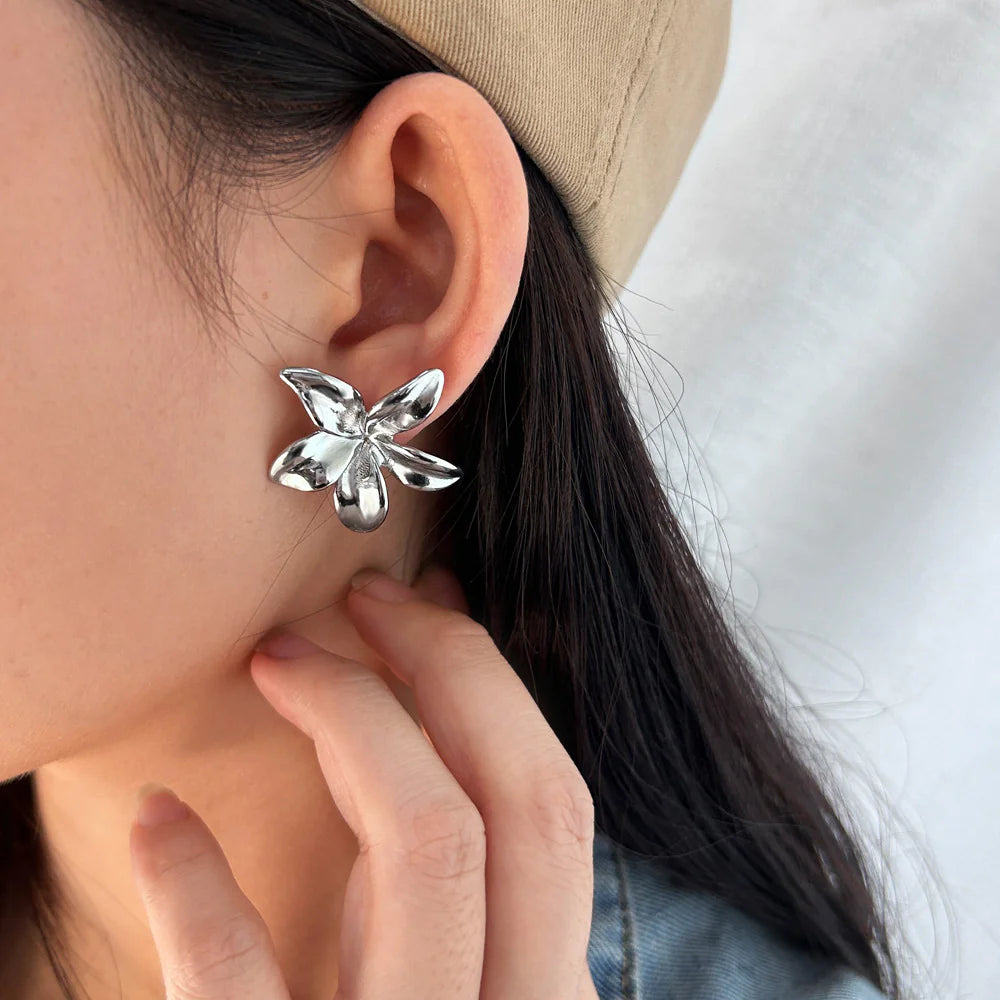 Flora Earrings in Silver